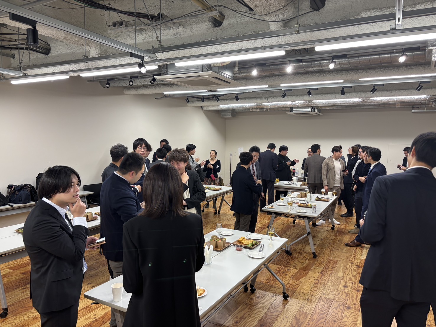 にいがたAIサミット会場の賑わい